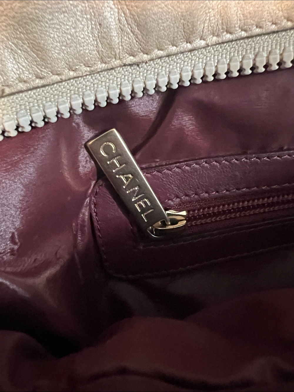 ♥️ CHANEL Coco Cocoon Burgundy Tote - Picture 17 of 17